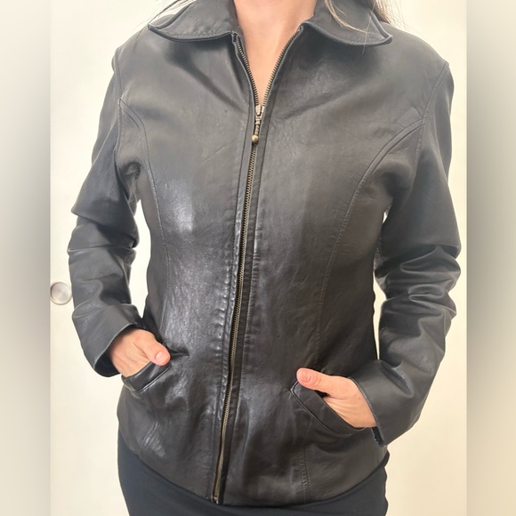 Classic Black Leather Jacket - Picture 1 of 8